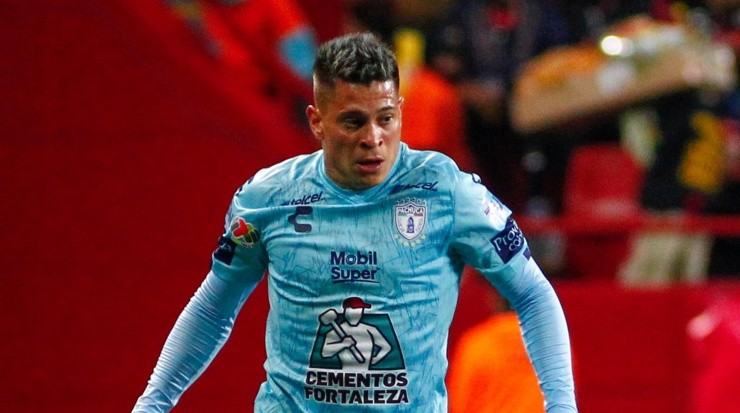 Iturbe, de última temporada con Pachuca, se entrena en Pumas (Getty Images).