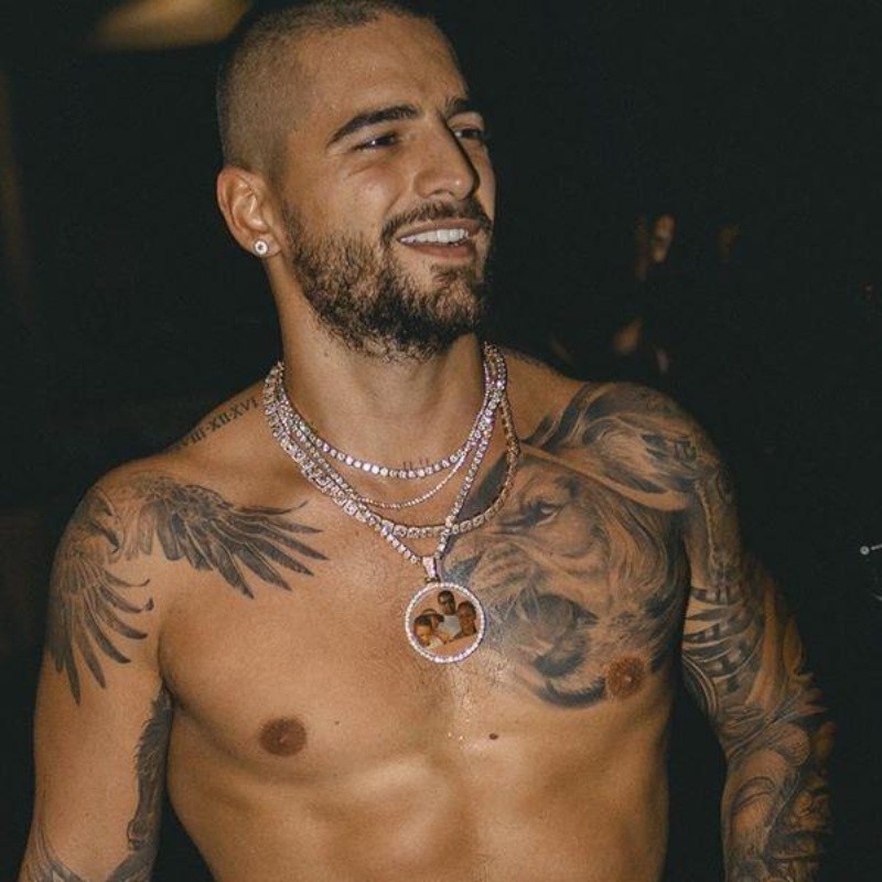 Maluma ahora se dedica a tatuar y así le quedó su primer trazo