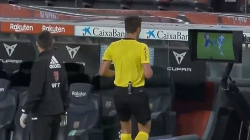 Video: el árbitro echó a Ansu Fati ¡por una foto!