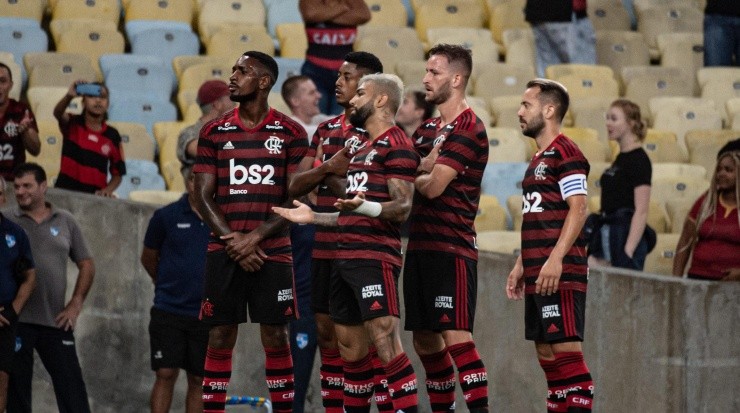 Léo, BH e Gerson em ação. (Foto: Alexandre Vidal/Flamengo)