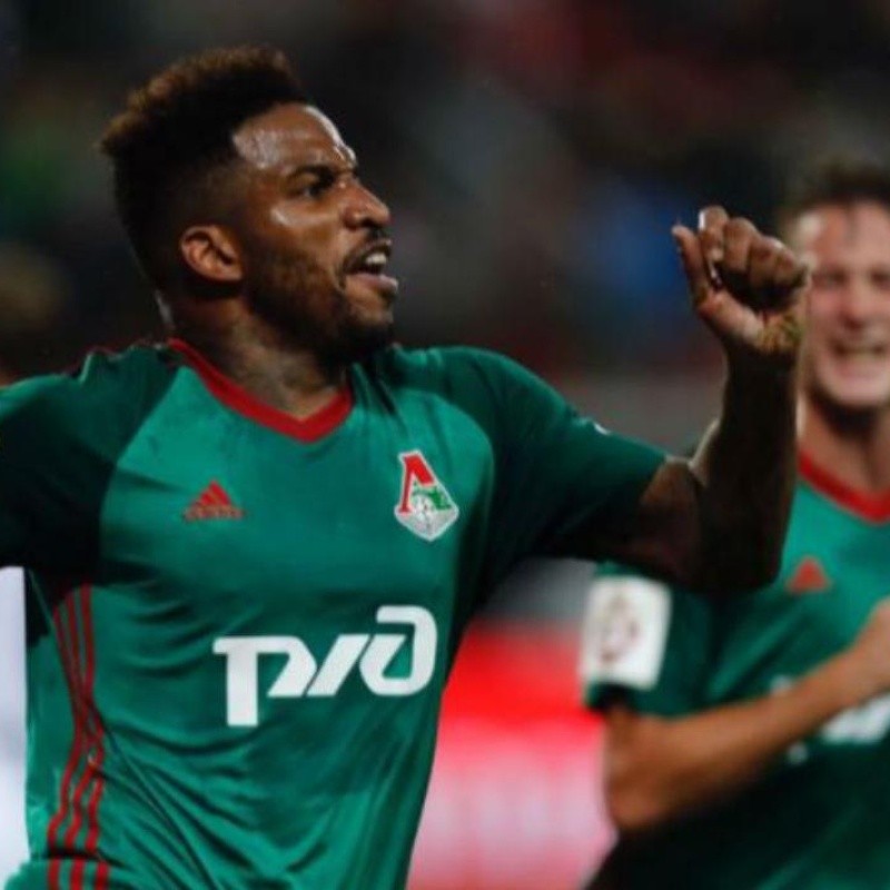 Un tiempito más: Jefferson Farfán renovó con el Lokomotiv tras su gol