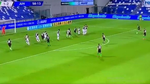 Szczesny quedó parado: golazo de tiro libre de Berardi contra la Juventus