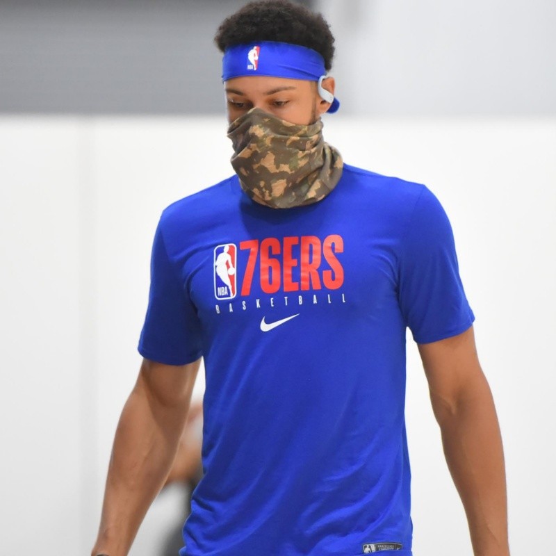 Ben Simmons está lanzando de larga distancia como nunca antes