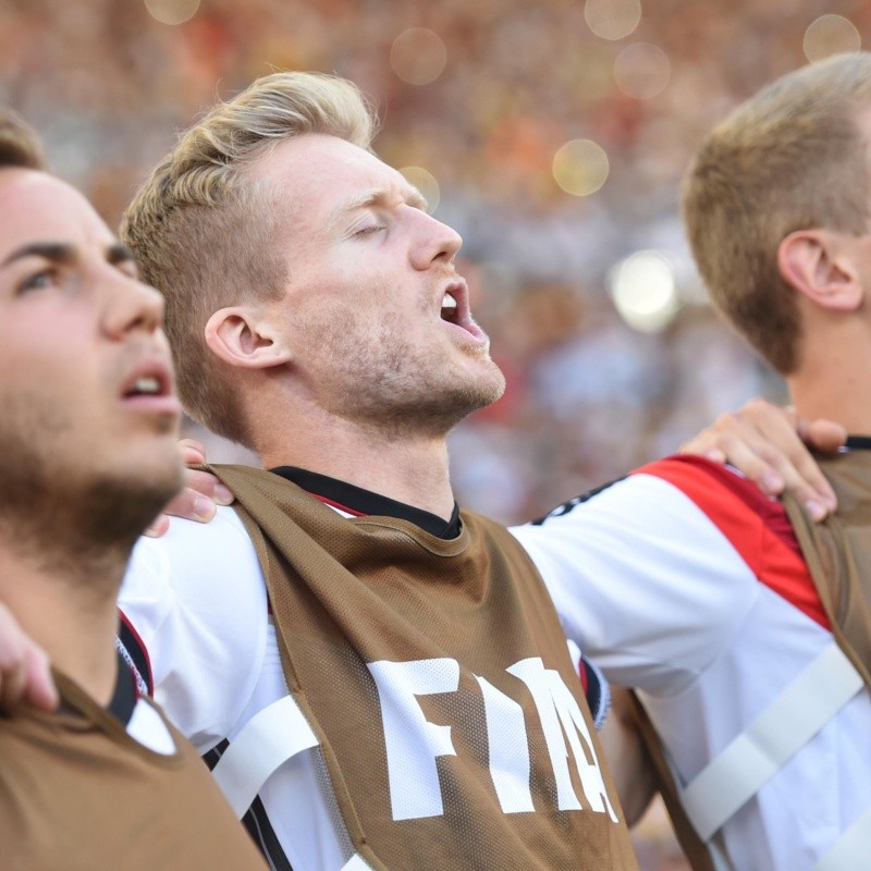 Se retiró el que le dio la asistencia a Götze en la final del Mundial