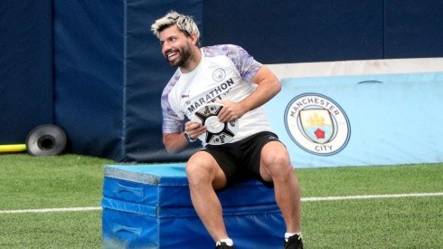 Sergio Agüero en el entrenamiento de Manchester City.
