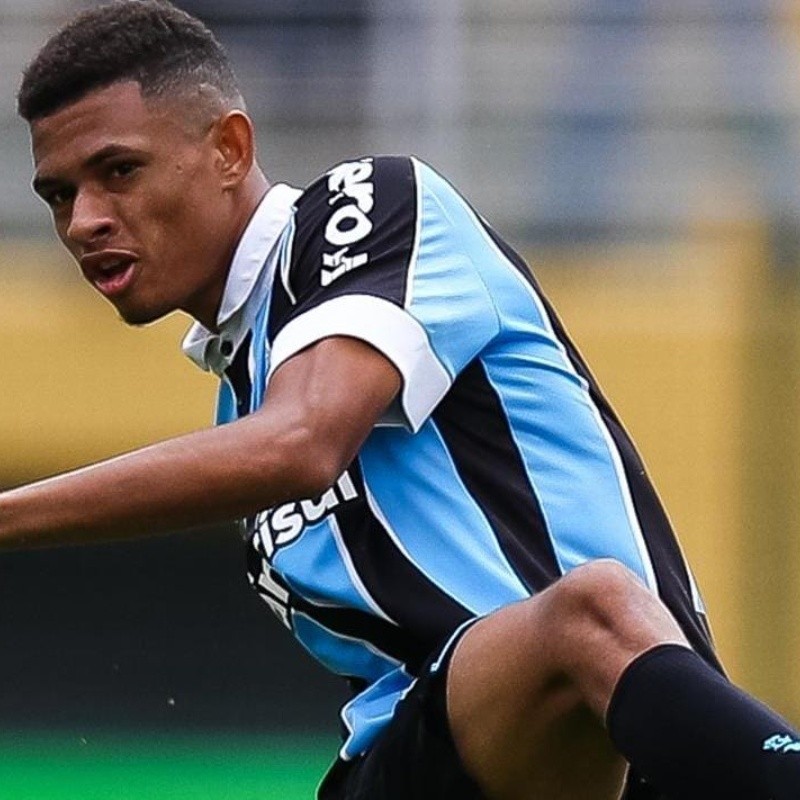 Grêmio mira maior "fatia" de Diego Rosa por venda ao City