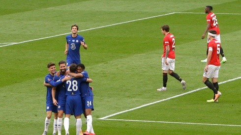 Chelsea le ganó 3-1 al United y jugará vs. Arsenal por la final de la FA Cup