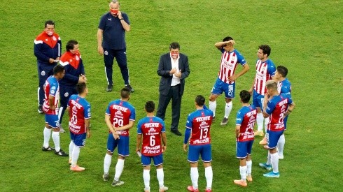 Chivas debuta el sábado 26 ante León en Guadalajara