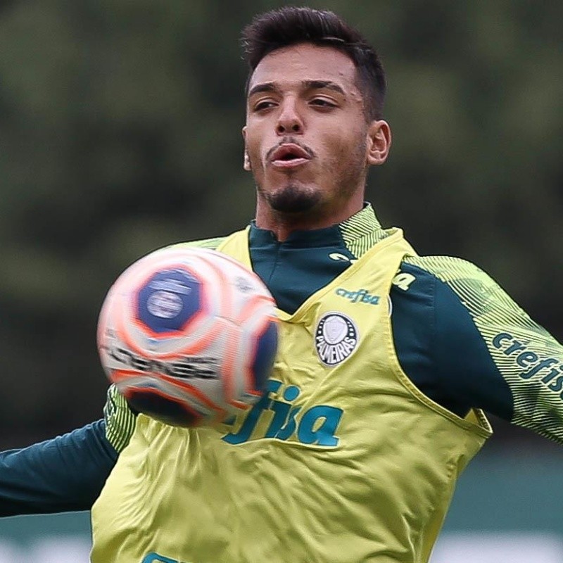 Gabriel Menino é a novidade do Palmeiras contra o Corinthians