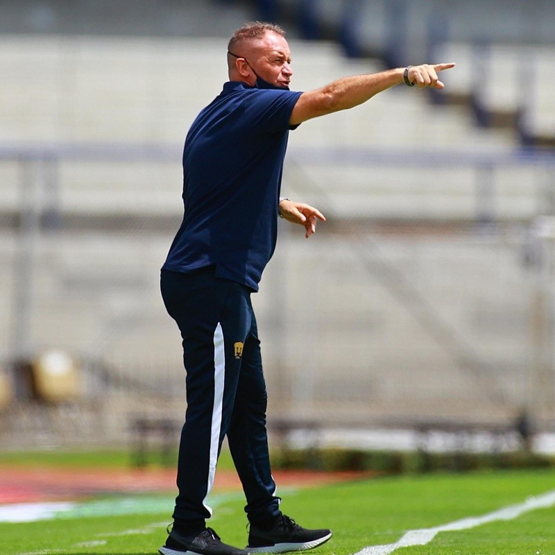 Primera jornada y el entrenador de Pumas ya avisó que no se queda