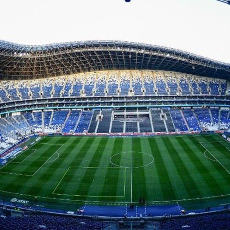 Agua por todos lados: así quedó el Estadio BBVA tras el huracán Hanna