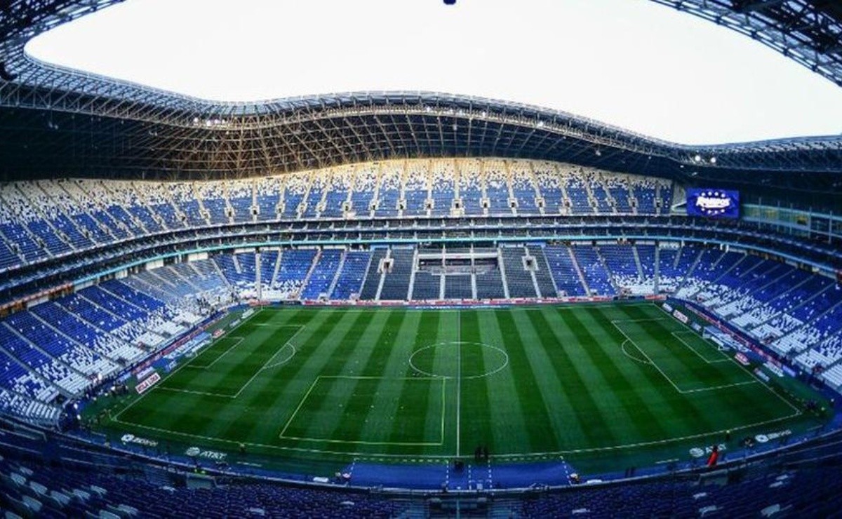 Agua por todos lados así quedó el Estadio BBVA tras el huracán Hanna