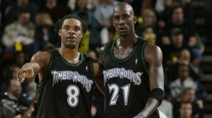 Kevin Garnett & Latrell Sprewell led the Timberwolves to 58 wins in 2004. (Getty)