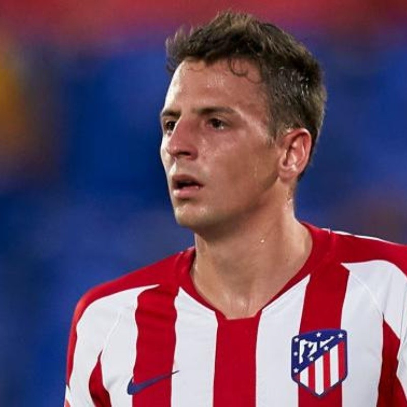 No baja los brazos: afirman que Napoli volverá a insistir por Santiago Arias