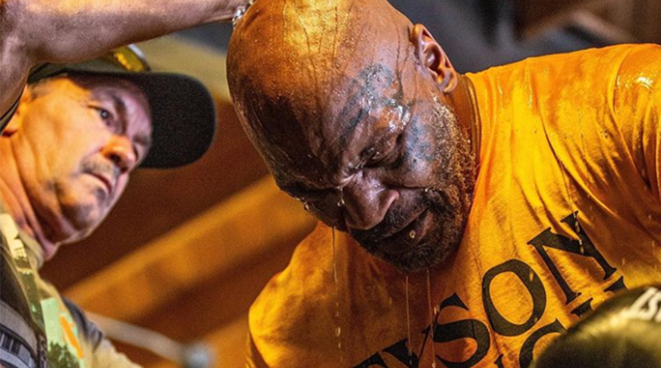 Mike Tyson se prepara para su pelea del 12 de septiembre 