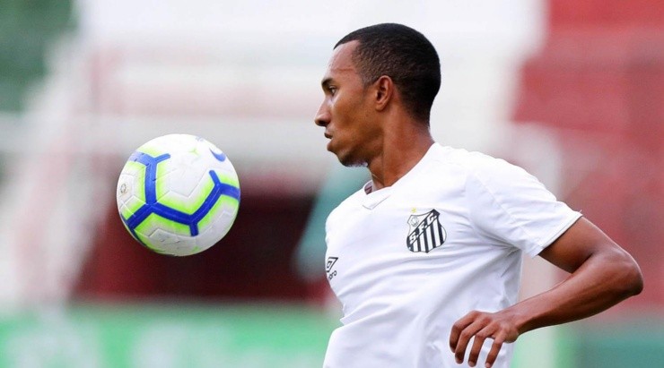 Lucas Braga está na mira do Sport. Foto: Ivan Storti/Santos FC
