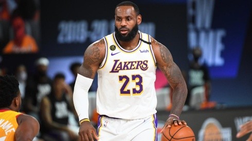 LeBron comanda a los Lakers en la burbuja de Orlando