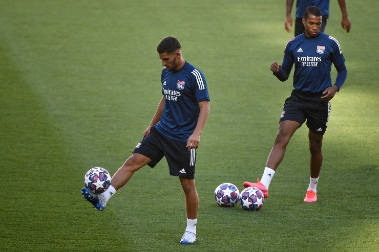 Lyon, en tanto, tiene que mantener el resultado para pasar a la siguiente ronda de la Champions League, para la fase final en Portugal.