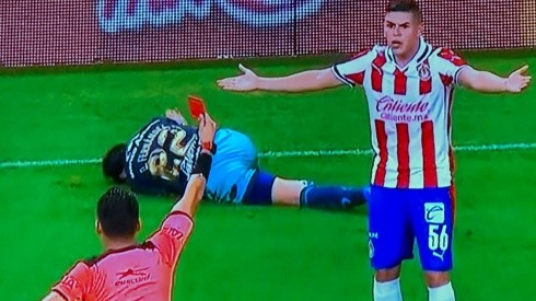 Torres fue expulsado de manera directa por el árbitro principal
