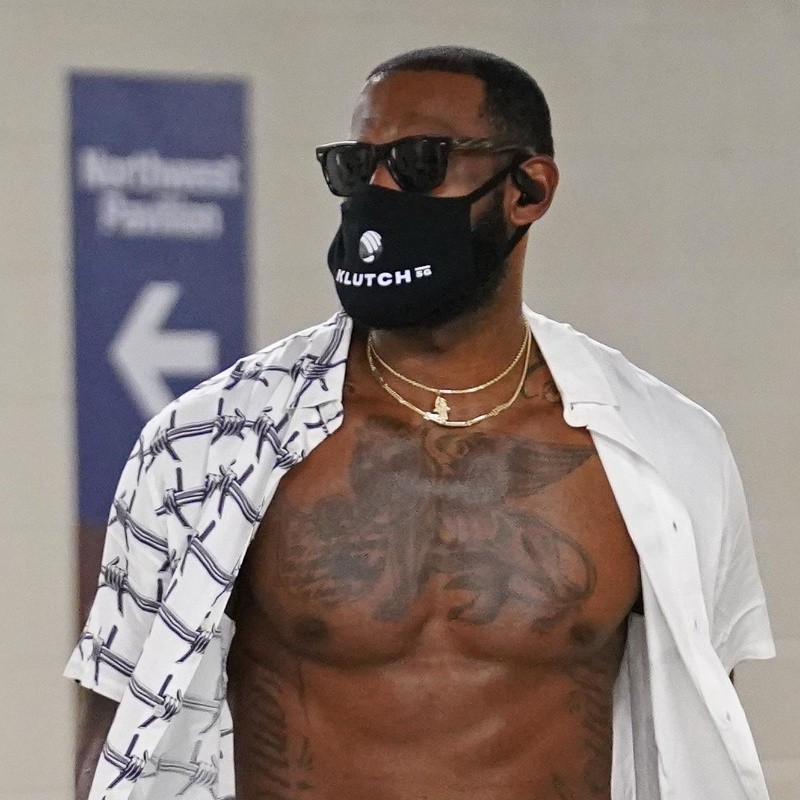 El tremendo look de película que tiró LeBron James