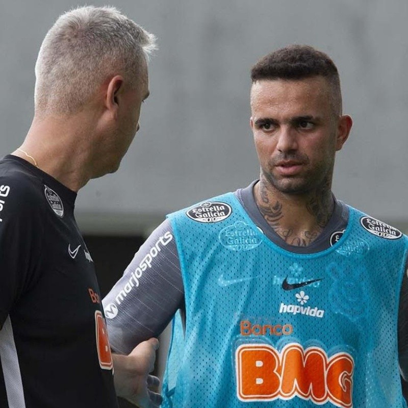 Com Luan em baixa, meio-campista deve "cavar" vaga no time titular do Corinthians