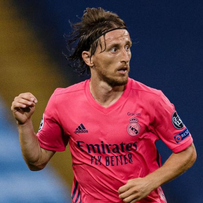 Modrić, dispuesto a bajarse el sueldo para seguir en el Real Madrid