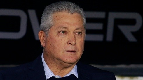 Vucetich es anunciado como nuevo DT de Chivas