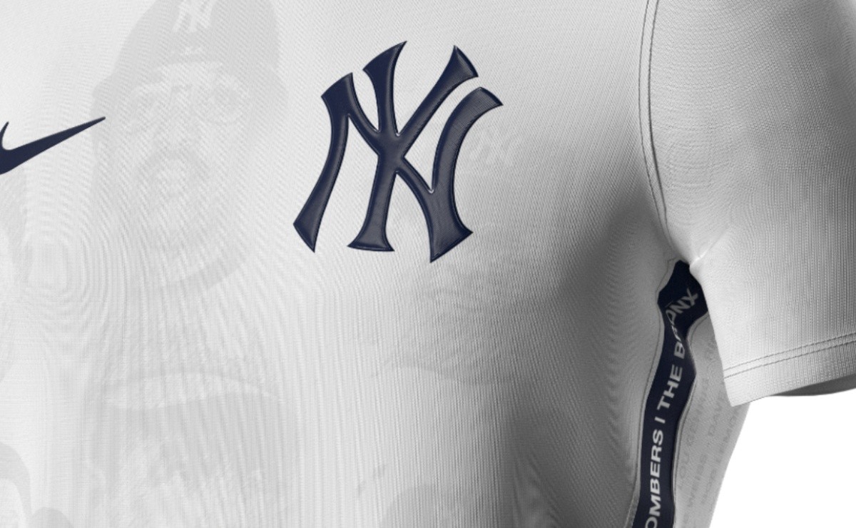 Amazing New York Yankees Soccer MLB Jersey Edition