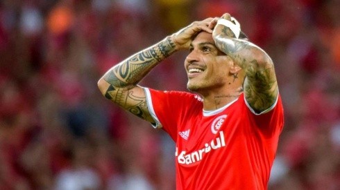 Paolo Guerrero fue remplazado unos minutos después de su golpe.