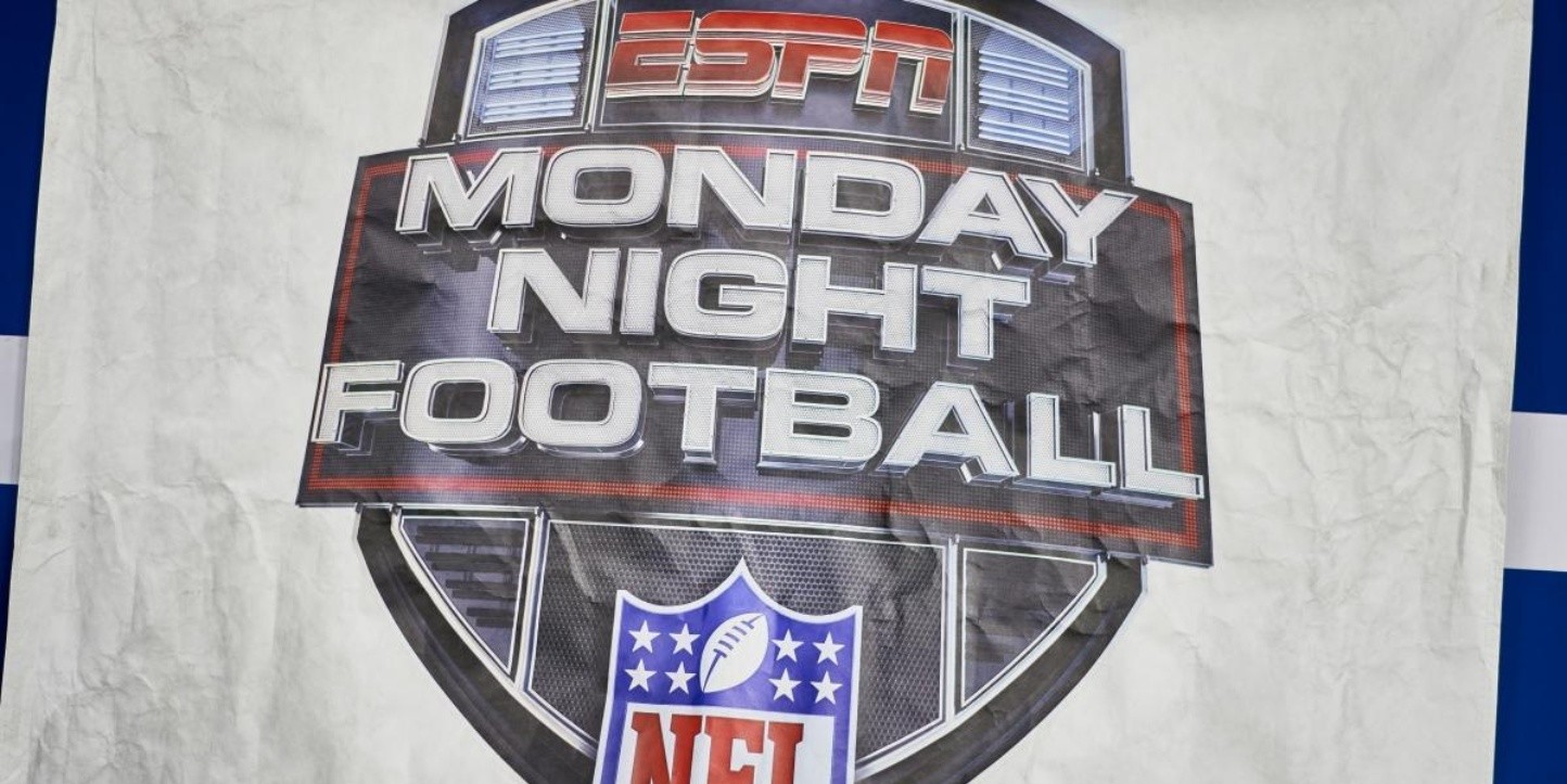 NFL ESPN presenta a su nuevo equipo para el Monday Night Football