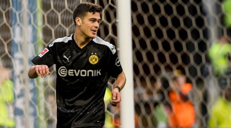 Giovanni Reyna of Borussia Dortmund in action during the match between Borussia Dortmund against Seattle Sounders FC (Getty).