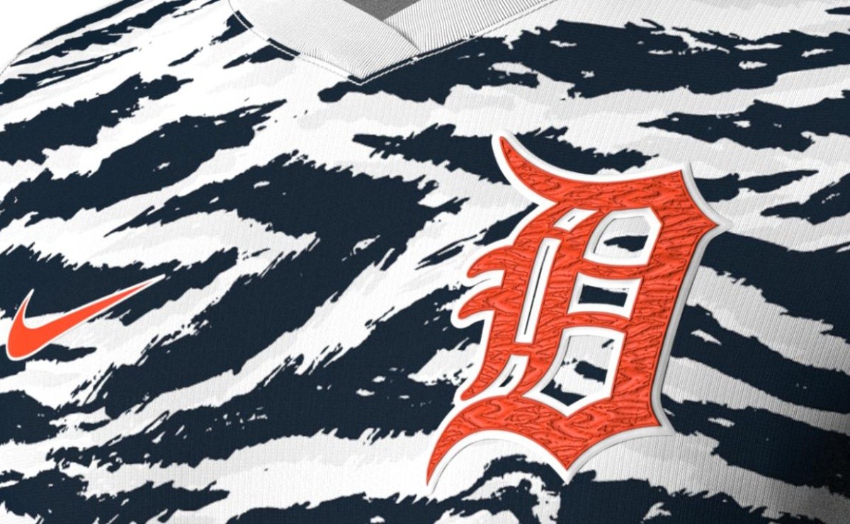 La edición fútbol del jersey de los Detroit Tigers para las Grandes Ligas  MLB