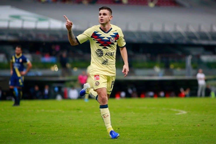 Nicolás Benedetti con América.