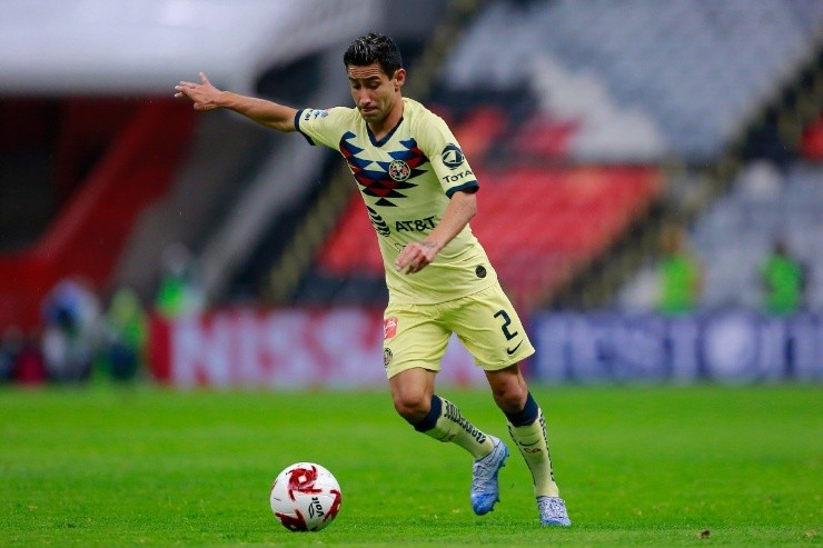Luis Fuentes en América.