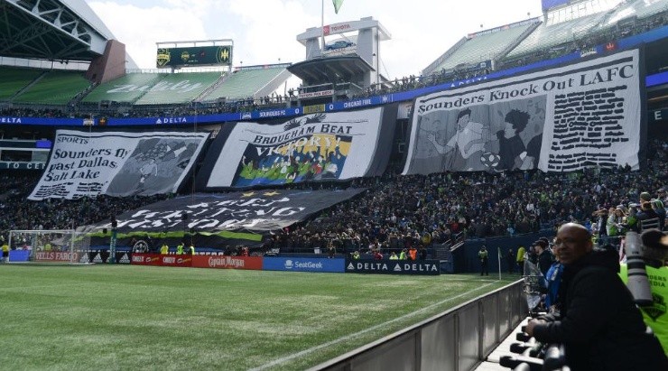 A pregame TIFO by the Seattle Sounders supporter group ECS before a MLS match between the Chicago Fire. (Getty)