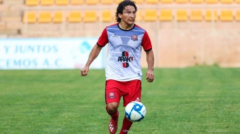 César Villaluz con el Deportivo San Pedro