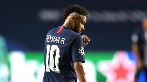 L'Equipe informa que Neymar e outros dois jogadores do PSG teriam contraído Covid-19