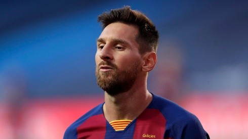 Messi deve permanecer no Barcelona