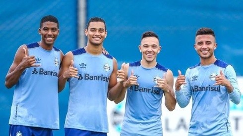 Wolverhampton-ING faz proposta para tirar "guri" do Grêmio nesta janela
