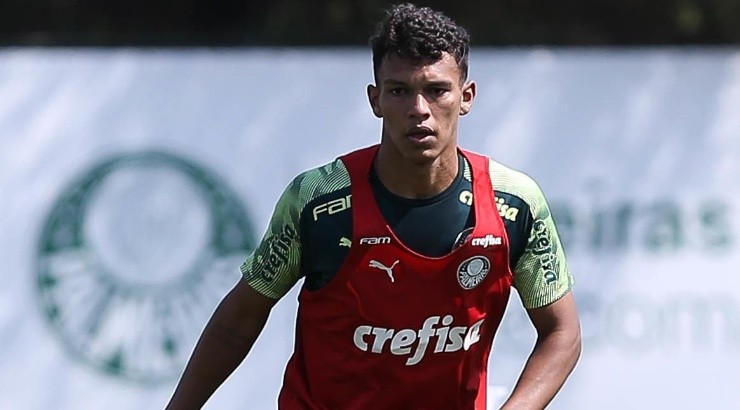 Veron está recuperado de lesão muscular e pode ser uma opção de Luxa no 2° tempo contra o RB Bragantino (Foto: César Greco/Ag. Palmeiras)