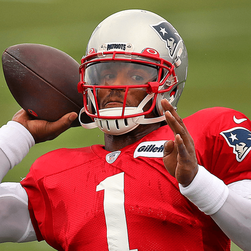 Belichick se rinde ante el trabajo de Newton antes del debut en los Pats