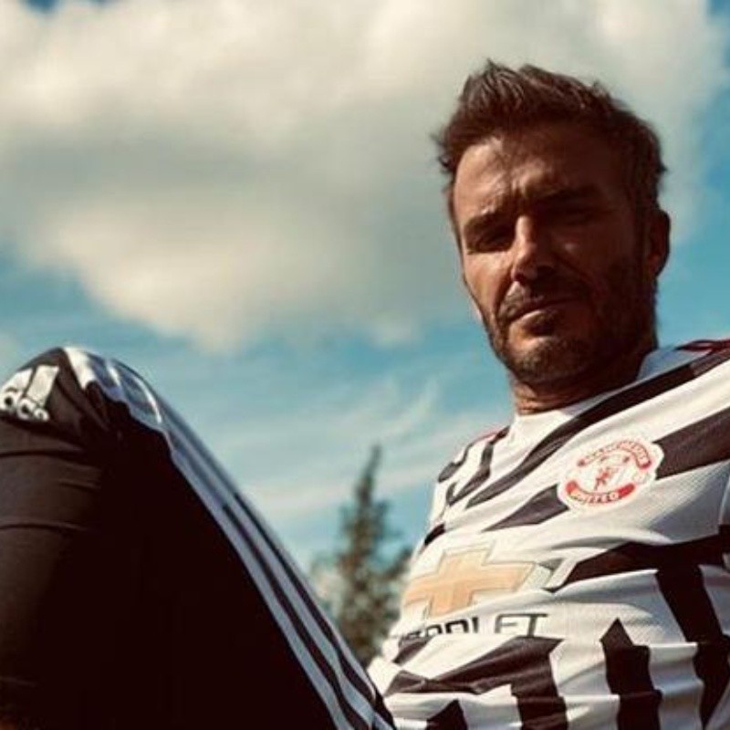 Con Beckham como modelo, Manchester United la rompió toda con su nueva camiseta