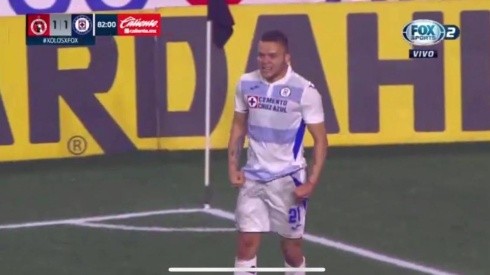 VIDEO: Gol de Cabecita y lidera la remontada de Cruz Azul