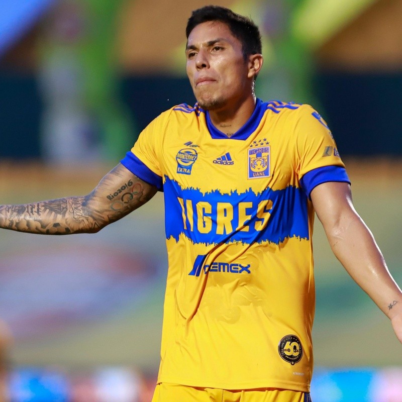 Tigres UANL pone trabas a la salida de Carlos Salcedo