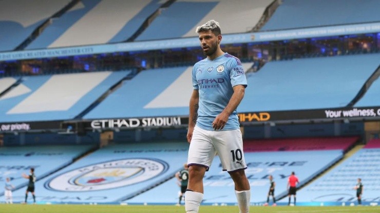 Maldita rodilla: Agüero podría estar dos meses más afuera de las canchas