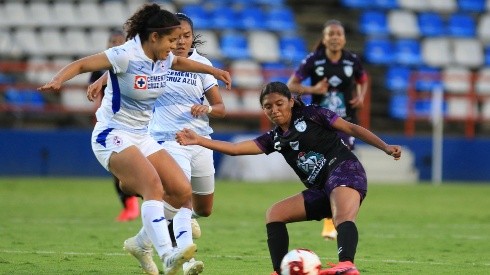 Cruz Azul Femenil se enfrenta esta tarde a Atlético de San Luis.