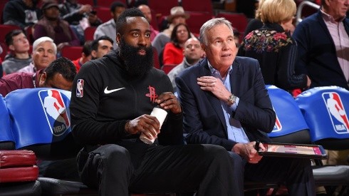Mike D’Antoni y James Harden (Getty Images)