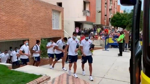 La fiebre está intacta: masivo apoyo de hinchas a la Tricolor en Barranquilla