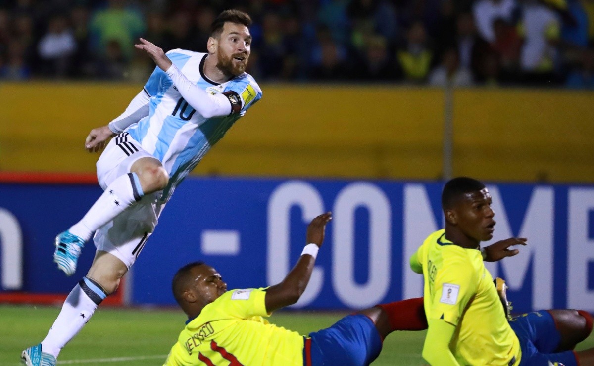 Lionel Messi free-kick goal vs Ecuador ties South American record - Futbol  on FanNation