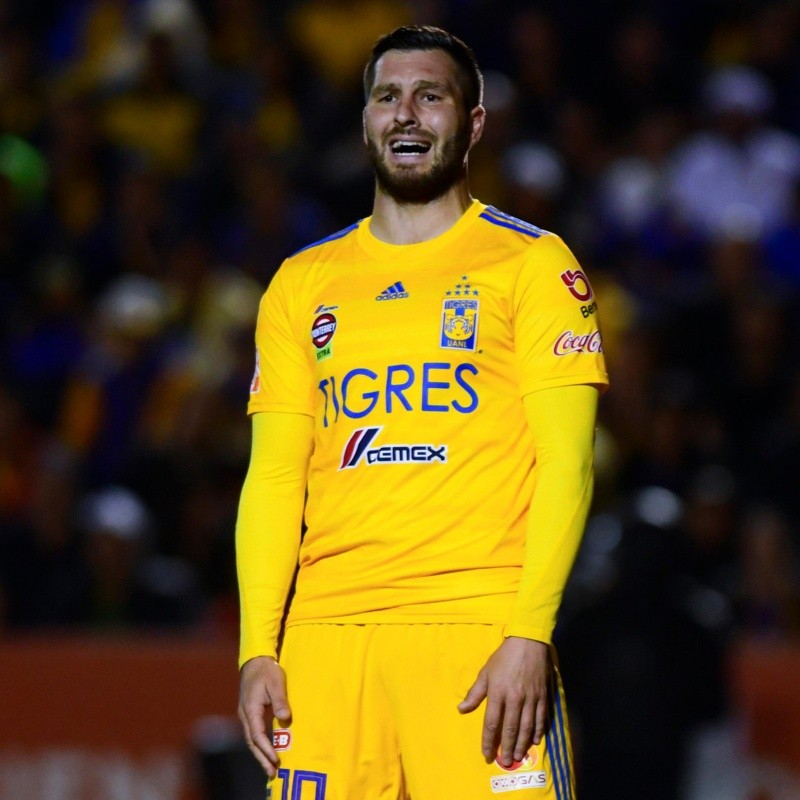 Aficionado presumió zape cariñoso de André-Pierre Gignac